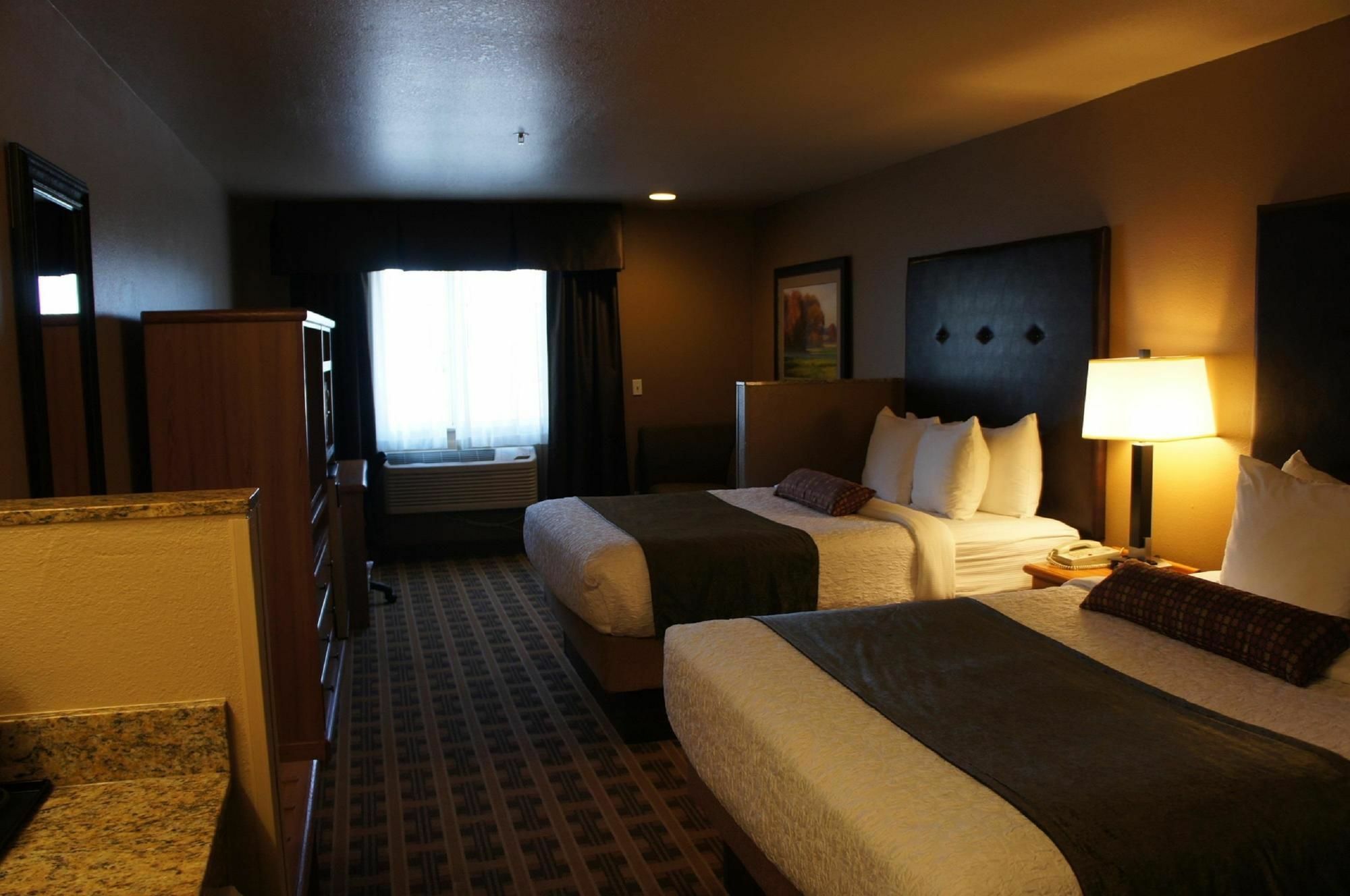 Best Western Plus Yakima Hotel Exterior foto